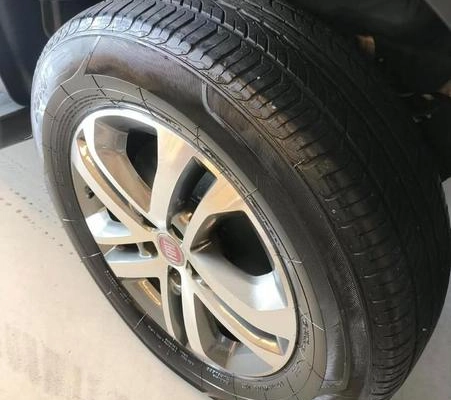imagem-https://www.socarrao.com.br/sc-vehicle-images-prod/4393889/1792518771675-8487307_14_B_1958fc85ce.jpeg