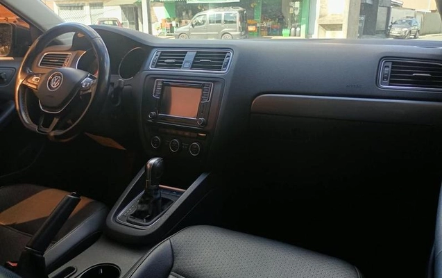 imagem-https://www.socarrao.com.br/sc-vehicle-images-prod/4393945/1792438106328-8585400_11_B_c3c692c9a7.jpeg