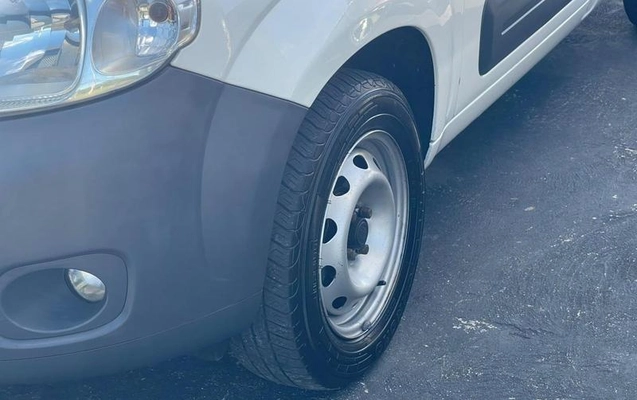 imagem-https://www.socarrao.com.br/sc-vehicle-images-prod/4393954/1792437835905-8585388_0_B_c67be783f3.jpeg