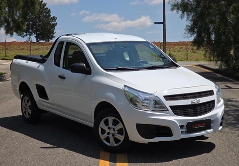 Chevrolet Montana 2015 Branco — foto 1 de 3