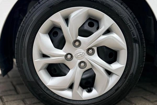 imagem-https://www.socarrao.com.br/sc-vehicle-images-prod/4393993/1792437993645-8529347_8_B_5c4908fc77.jpeg