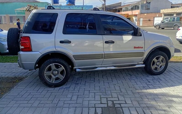 imagem-https://www.socarrao.com.br/sc-vehicle-images-prod/4394011/1792438091235-8585468_3_B_453e3d135b.jpeg