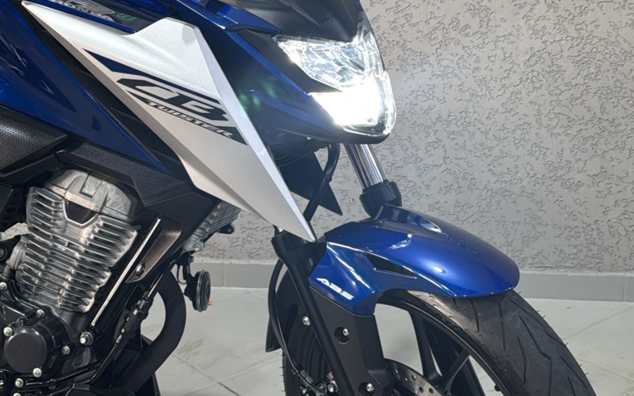imagem-https://www.socarrao.com.br/sc-vehicle-images-prod/4394040/1792438369004-V2hhdHNBcHAgSW1hZ2UgMjAyNi0wNi0wMSBhdCAxNy4yMC4xMC5qcGVn.jpeg