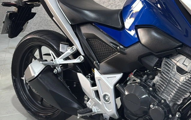 imagem-https://www.socarrao.com.br/sc-vehicle-images-prod/4394040/1792438369379-V2hhdHNBcHAgSW1hZ2UgMjAyNi0wNi0wMSBhdCAxNy4yMS40OC5qcGVn.jpeg