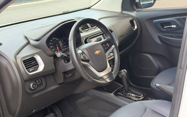 imagem-https://www.socarrao.com.br/sc-vehicle-images-prod/4394043/1792438400599-003_65e55fe093f23cd76f6aa3193f40f8c6.jpg