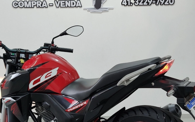 imagem-https://www.socarrao.com.br/sc-vehicle-images-prod/4394080/1792438736073-V2hhdHNBcHAgSW1hZ2UgMjAyNi0xMC0xNyBhdCAxNS4wNS41NCAoMTIpLmpwZWc.jpeg