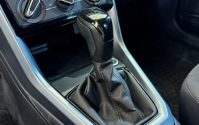 imagem-https://www.socarrao.com.br/sc-vehicle-images-prod/4394087/1792438761177-10_043858.jpg