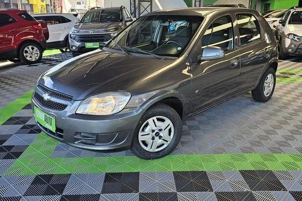 imagem-https://www.socarrao.com.br/sc-vehicle-images-prod/4394115/1792438841356-8526626_8_B_48ec7bed48.jpeg