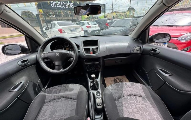 imagem-https://www.socarrao.com.br/sc-vehicle-images-prod/4394132/1792439017529-8585589_10_B_4a3c99ee99.jpeg
