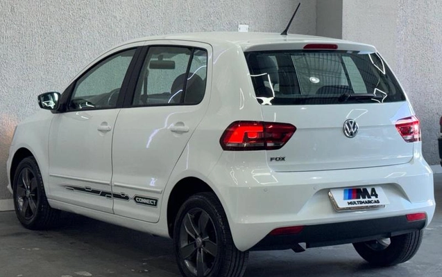imagem-https://www.socarrao.com.br/sc-vehicle-images-prod/4394133/1792455492305-8585576_11_B_4113895ac3.jpeg