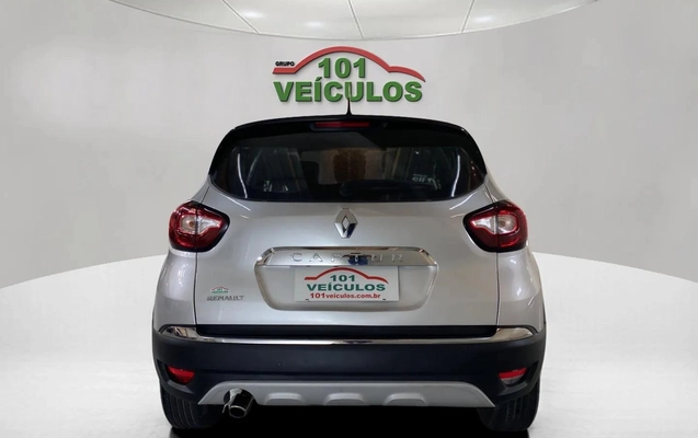 imagem-https://www.socarrao.com.br/sc-vehicle-images-prod/4394151/1792439074210-003_ae244a6d0a3ee999f4416a5db8d7753a.jpg