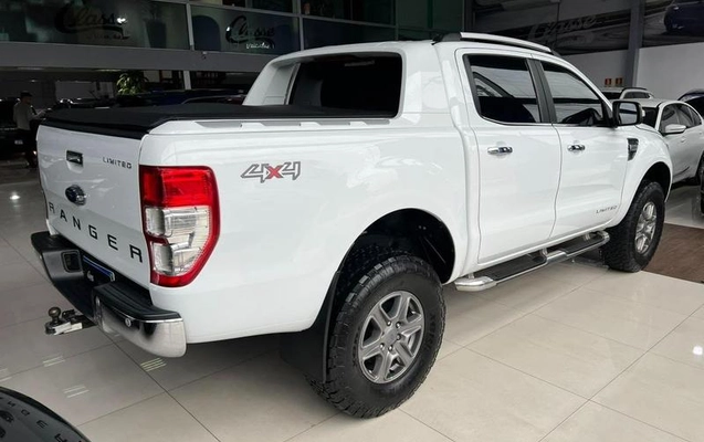 imagem-https://www.socarrao.com.br/sc-vehicle-images-prod/4394170/1792439240501-8153298_3_B_aa69ac5059.jpeg