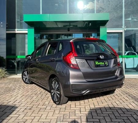 imagem-https://www.socarrao.com.br/sc-vehicle-images-prod/4394224/1792689152372-8585673_9_B_dc42fdbed0.jpeg