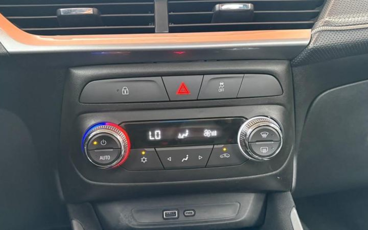 imagem-https://www.socarrao.com.br/sc-vehicle-images-prod/4394309/1792440296275-ODU4MTI0N18wX0JfMGY3YjEzM2I4ZS5qcGVn.jpeg