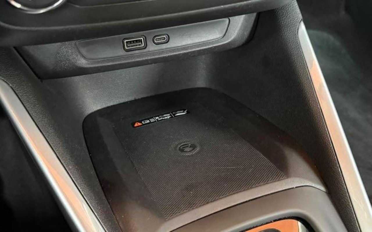 imagem-https://www.socarrao.com.br/sc-vehicle-images-prod/4394309/1792440296341-ODU4MTI0N18wX0JfM2JkYzA4YmRkYy5qcGVn.jpeg