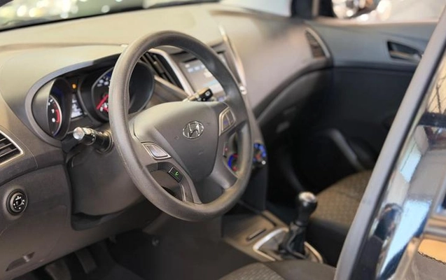 imagem-https://www.socarrao.com.br/sc-vehicle-images-prod/4394318/1792440404952-8571074_8_B_69c8b8e9a4.jpeg