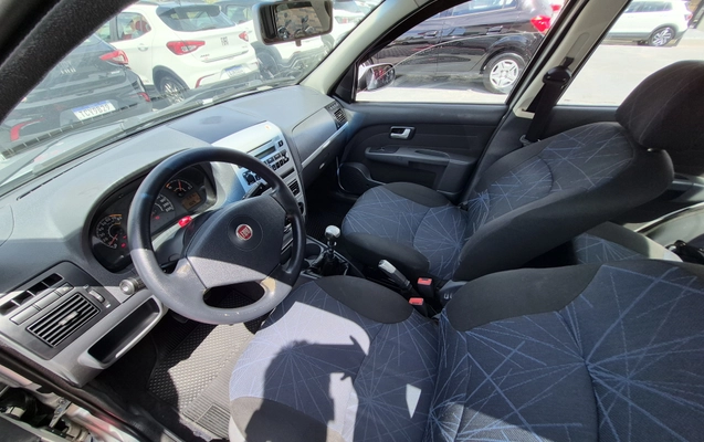 imagem-https://www.socarrao.com.br/sc-vehicle-images-prod/4394320/1792440439852-003_da1fa03a2cb90b4e357cee9624193a1d.jpg