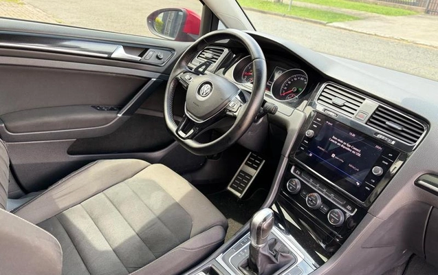 imagem-https://www.socarrao.com.br/sc-vehicle-images-prod/4394366/1792440831427-8581616_7_B_b0a562c1e6.jpeg