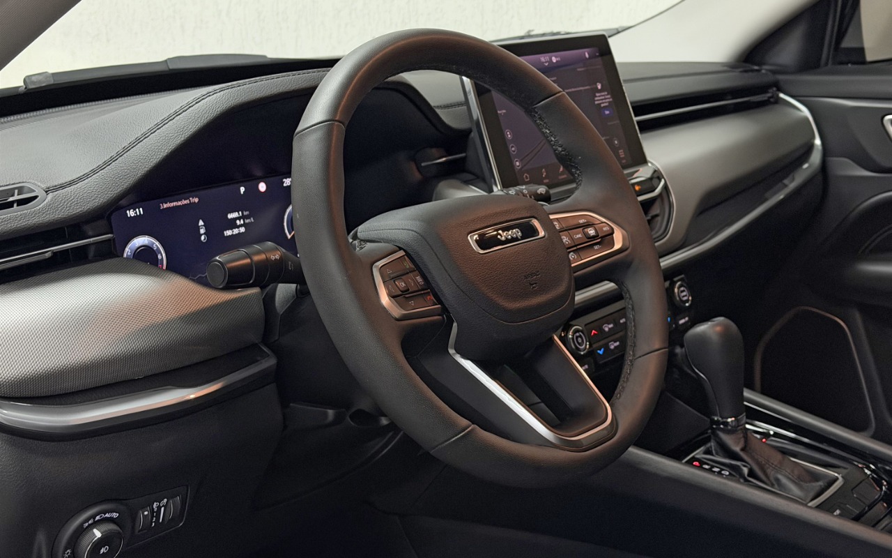 imagem-https://www.socarrao.com.br/sc-vehicle-images-prod/4394390/1792440871509-aW1hZ2UwMDAwOS5qcGc.jpg