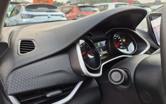 imagem-https://www.socarrao.com.br/sc-vehicle-images-prod/4394393/1792440901377-003_83abe5c71fe1a35c31a1aa7dce6a1c66.jpg