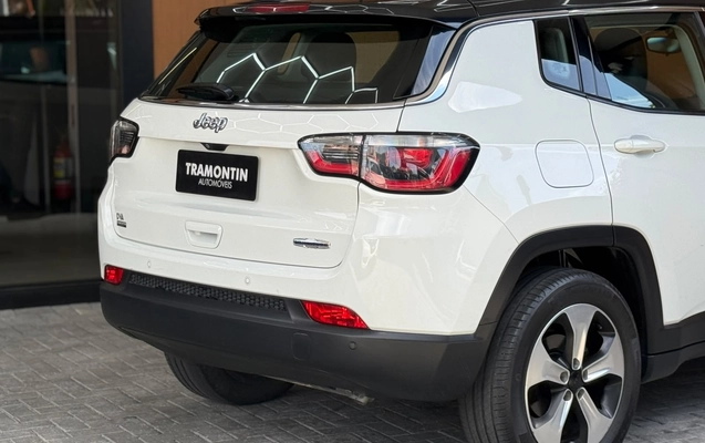 imagem-https://www.socarrao.com.br/sc-vehicle-images-prod/4394448/1792441266592-003_d4e3c7006e88edecbe22e30815abc4c0.jpg