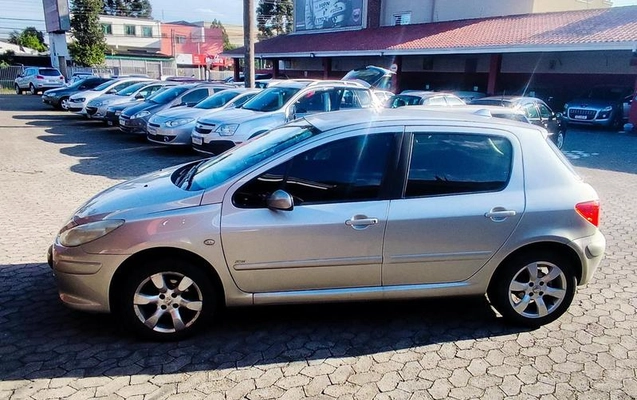 imagem-https://www.socarrao.com.br/sc-vehicle-images-prod/4394463/1792520501496-8585799_7_B_cebf4c6470.jpeg