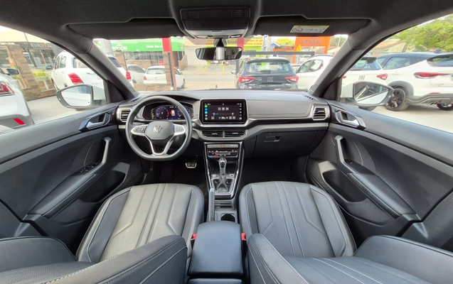 imagem-https://www.socarrao.com.br/sc-vehicle-images-prod/4394500/1792790778087-003_11854aa2b9f05212dce95c8ab1b01e78.jpg