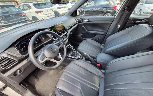 imagem-https://www.socarrao.com.br/sc-vehicle-images-prod/4394500/1792790778101-003_4ddfb59ad8cd0622aa52cfa5db2fd60d.jpg