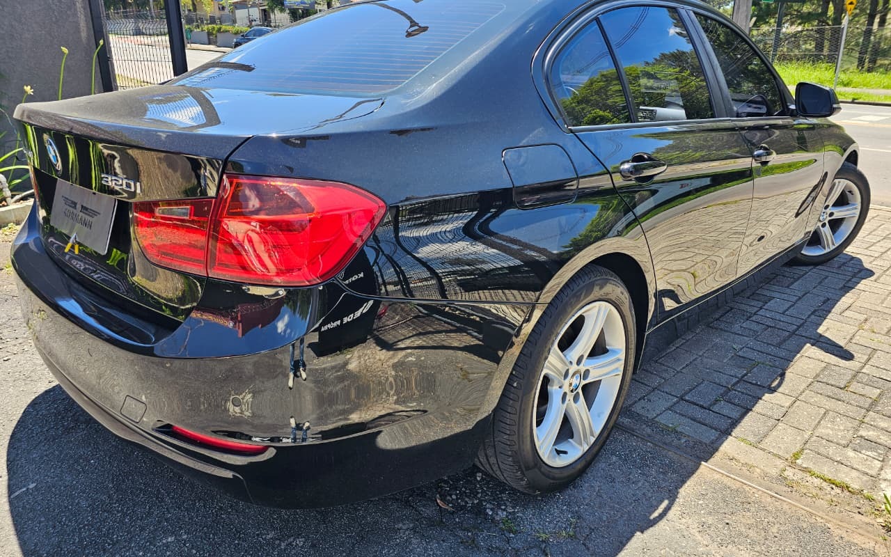 imagem-https://www.socarrao.com.br/sc-vehicle-images-prod/4394530/1792441739627-V2hhdHNBcHAgSW1hZ2UgMjAyNi0xMC0xOSBhdCA1LjIzLjQ2IFBNLmpwZWc.jpeg