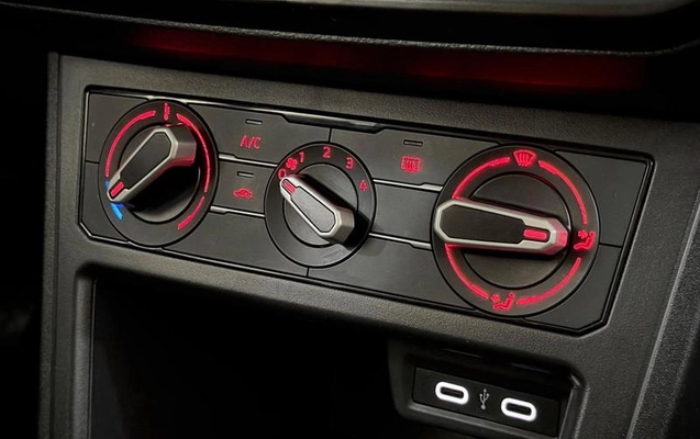 imagem-https://www.socarrao.com.br/sc-vehicle-images-prod/4394573/1792720318814-8585428_13_B_ef0cca7926.jpeg