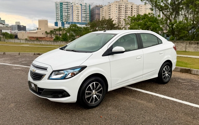 imagem-https://www.socarrao.com.br/sc-vehicle-images-prod/4394639/1792442235588-2605098b6b4c418f9a2dffc5c09d376a_1792441704775.jpg