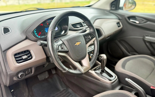 imagem-https://www.socarrao.com.br/sc-vehicle-images-prod/4394639/1792442235598-848228b30819437a809d68cc108da2ce_1792441704978.jpg