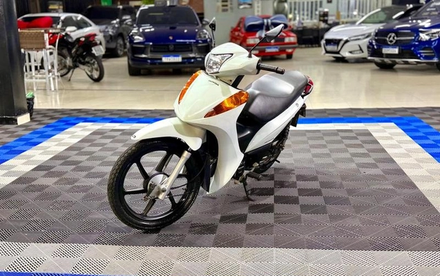 imagem-https://www.socarrao.com.br/sc-vehicle-images-prod/4394730/1792443249431-8483830_1_B_271e544be5.jpeg