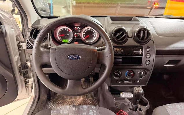 imagem-https://www.socarrao.com.br/sc-vehicle-images-prod/4394734/1792442480484-7744419_16_B_c8f7ff3386.jpeg