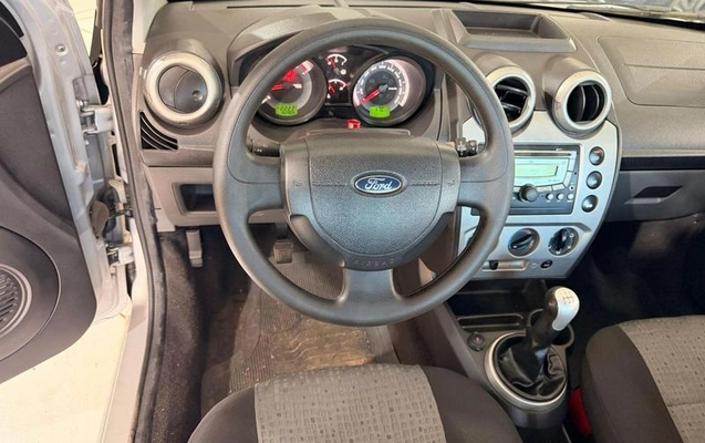 imagem-https://www.socarrao.com.br/sc-vehicle-images-prod/4394735/1792442482469-7962674_16_B_91a0a33c10.jpeg