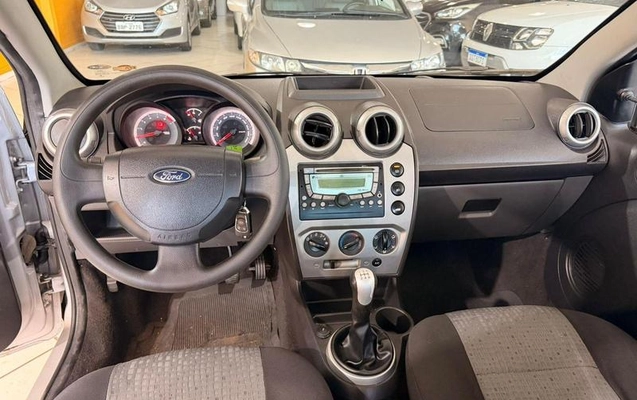 imagem-https://www.socarrao.com.br/sc-vehicle-images-prod/4394735/1792442482470-7962674_19_B_cda1d75243.jpeg