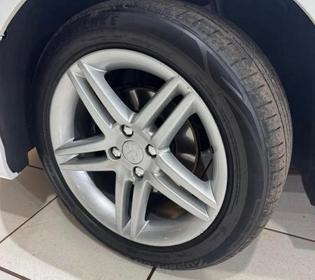 imagem-https://www.socarrao.com.br/sc-vehicle-images-prod/4394736/1792442483514-8118321_3_B_645af82ba2.jpeg