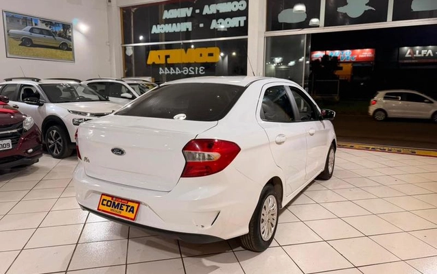 imagem-https://www.socarrao.com.br/sc-vehicle-images-prod/4394737/1792442484491-8145089_5_B_35ac90c5ed.jpeg