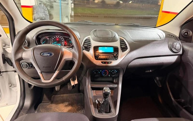 imagem-https://www.socarrao.com.br/sc-vehicle-images-prod/4394737/1792442484494-8145089_17_B_a9ba495a7d.jpeg