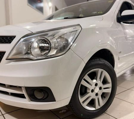imagem-https://www.socarrao.com.br/sc-vehicle-images-prod/4394740/1792442487332-8198844_13_B_dd4d1f06a1.jpeg