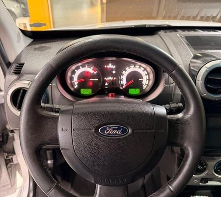 imagem-https://www.socarrao.com.br/sc-vehicle-images-prod/4394745/1792442488963-8216056_12_B_51f675fba2.jpeg