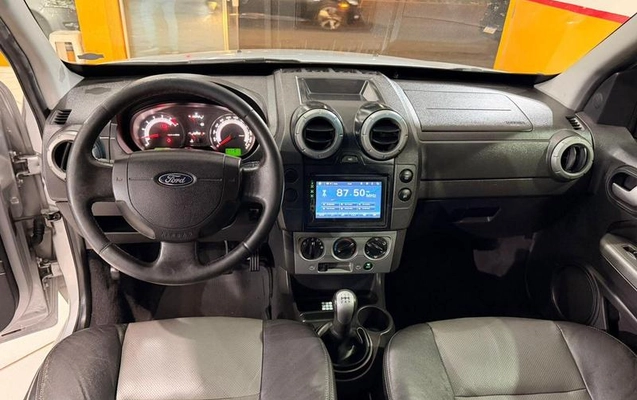 imagem-https://www.socarrao.com.br/sc-vehicle-images-prod/4394745/1792442488971-8216056_17_B_cd0f208323.jpeg