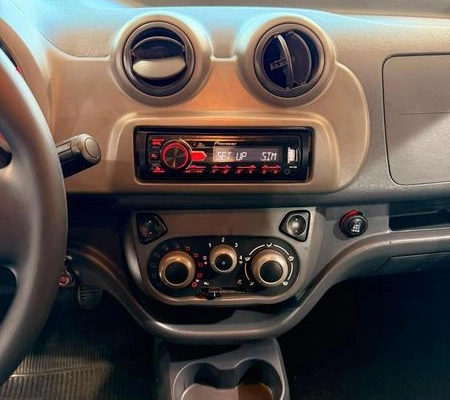 imagem-https://www.socarrao.com.br/sc-vehicle-images-prod/4394750/1792442492941-8248480_17_B_548f0c18fd.jpeg