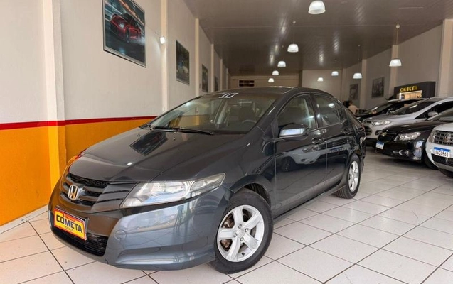 imagem-https://www.socarrao.com.br/sc-vehicle-images-prod/4394758/1792442496582-8323357_0_B_c90e86a2b2.jpeg