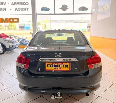 imagem-https://www.socarrao.com.br/sc-vehicle-images-prod/4394758/1792442496584-8323357_3_B_4d8f5b0044.jpeg