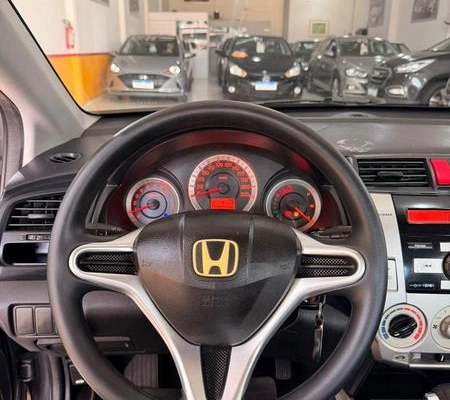 imagem-https://www.socarrao.com.br/sc-vehicle-images-prod/4394758/1792442496585-8323357_9_B_d55a27df35.jpeg