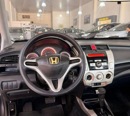 imagem-https://www.socarrao.com.br/sc-vehicle-images-prod/4394758/1792442496587-8323357_13_B_8ce60cb880.jpeg