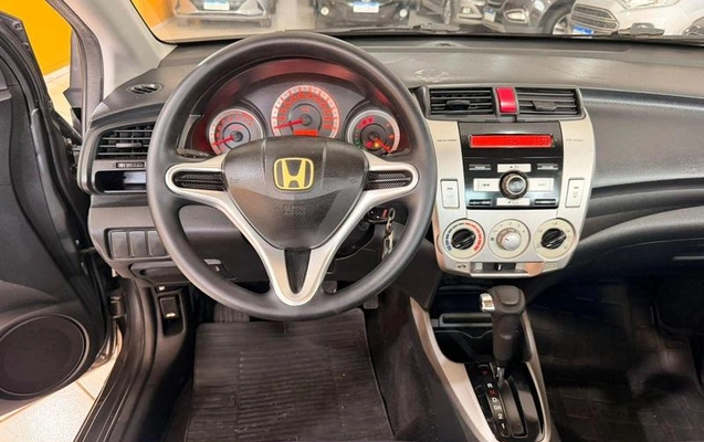 imagem-https://www.socarrao.com.br/sc-vehicle-images-prod/4394758/1792442496587-8323357_14_B_738b194bca.jpeg