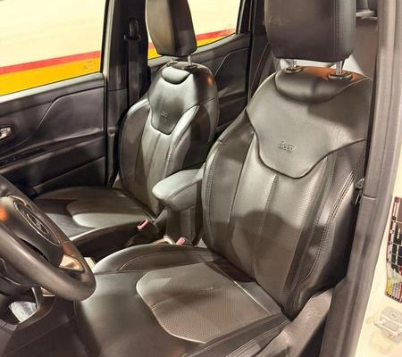 imagem-https://www.socarrao.com.br/sc-vehicle-images-prod/4394760/1792442497581-8371656_17_B_bc961d98c1.jpeg