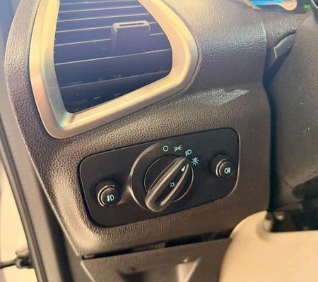 imagem-https://www.socarrao.com.br/sc-vehicle-images-prod/4394762/1792442498445-8391967_18_B_fbcd0a488b.jpeg